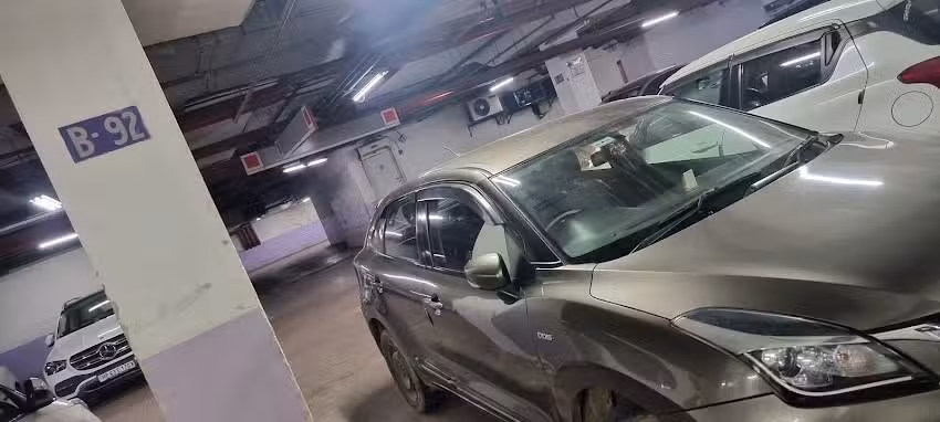 Om car service center