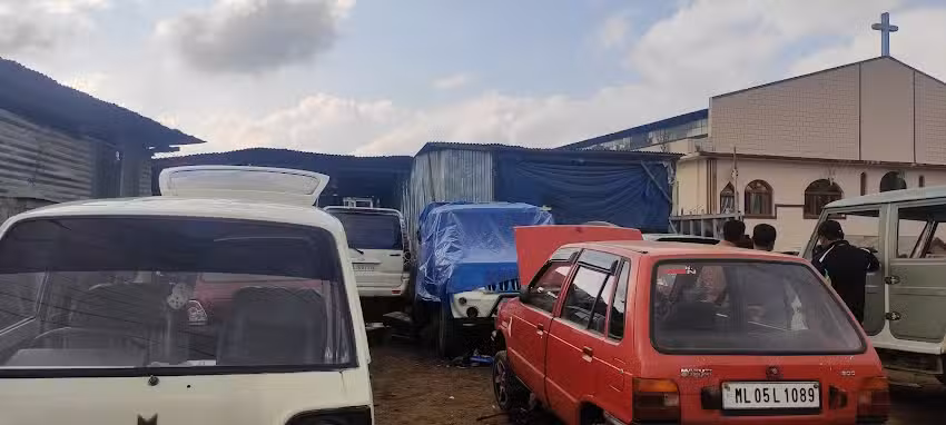 P. Warjri automobiles repairing shop ( including spray paint)
