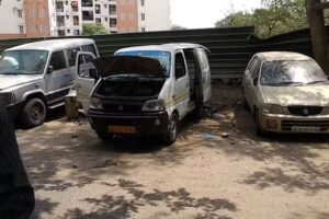 Radhe car repaier service center