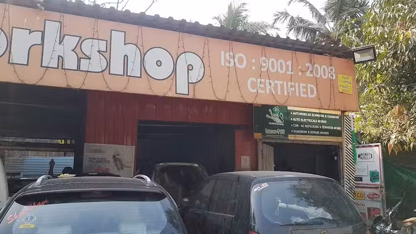 Rare Auto Multi Car Workshop