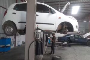 Roadsterguru &ndash; Car Service Center Greater Noida West