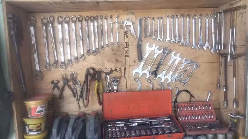 Roshani auto spare parts and servicing center