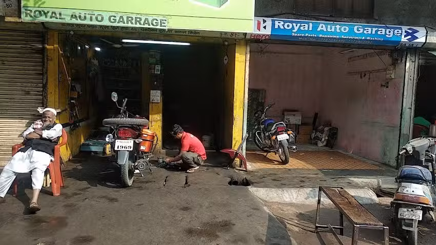 Royal auto garage