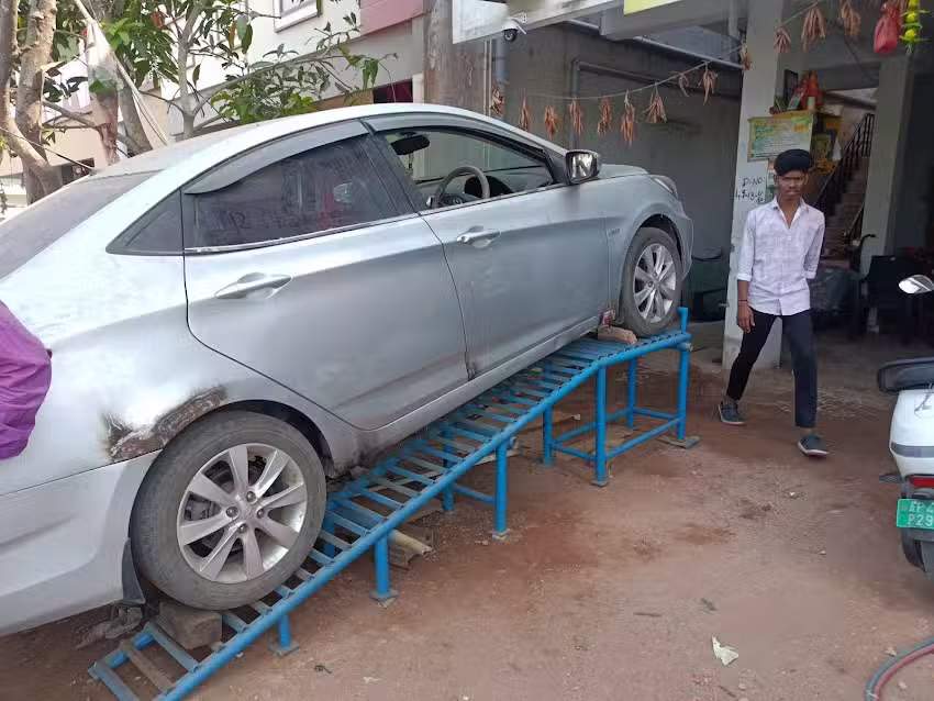 Sai Ganesha Car Tinkaring and Denting Works