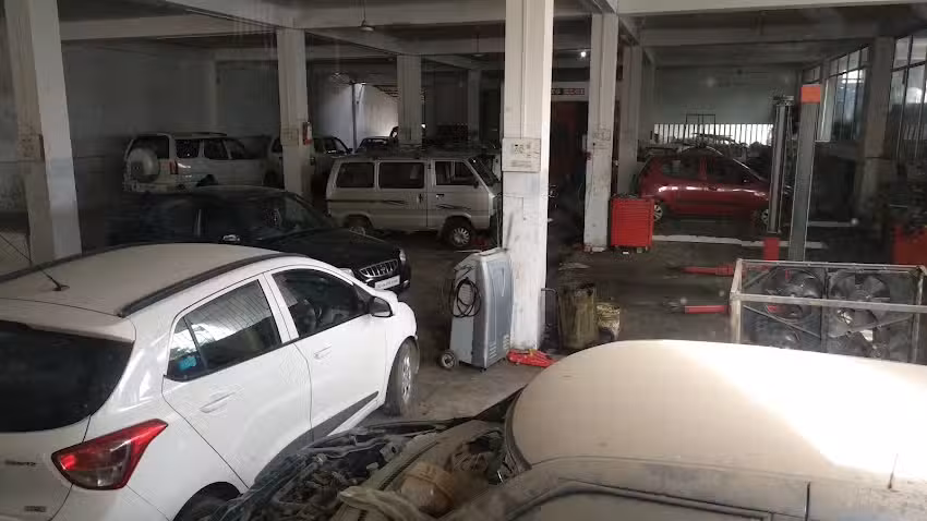 Sharma Auto Center [maruti suzuki authorised service station]