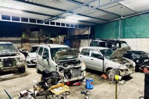 Shree Bayosa Motors Car repairing shop