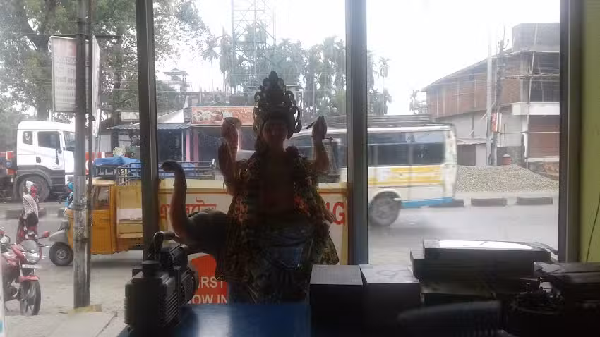 Sona Car Ac House