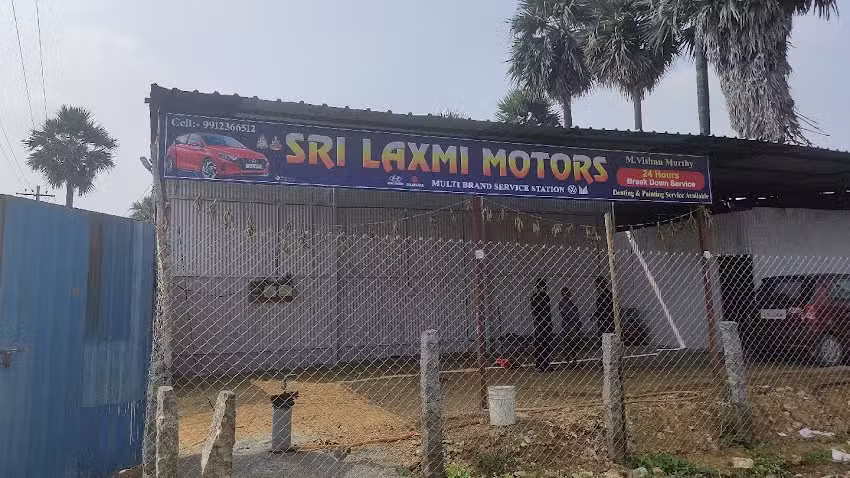 SRI LAXMI MOTORS