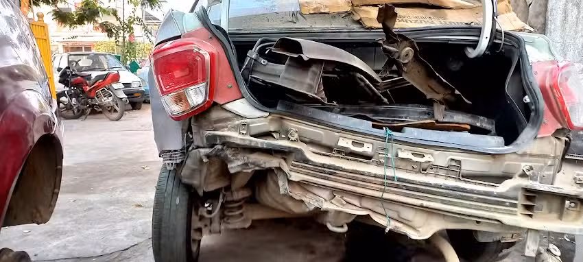 Sri Raja Rajeshwara motors Denting & Painting