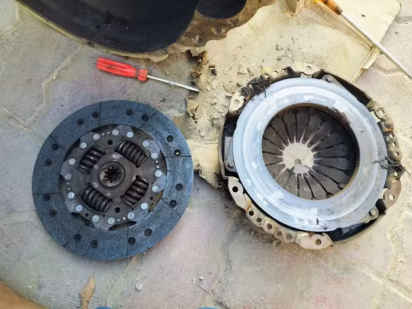 Super luxury car service point & and.car washing centre