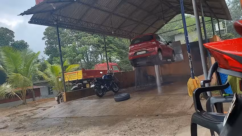 Super shine service station