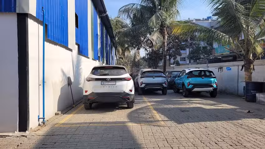 Tata Motors Cars Service Centre &ndash; Axom Cars, Ganeshguri