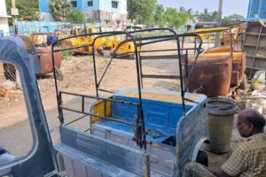 Thangam auto painting