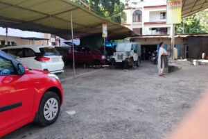 Town Vehicle Service Station