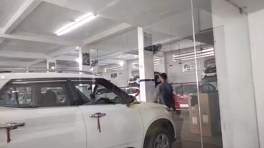 Venkatesh Hyundai Service Center,Jaunpur