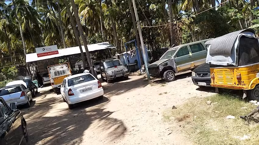 Vetri Auto Carriage (Elango)