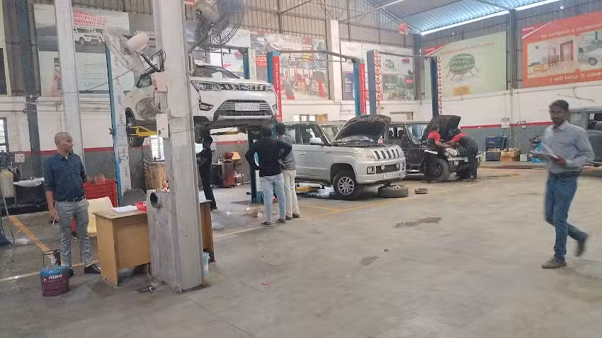VVC Mahindra Service Khammam